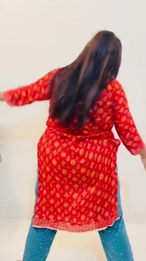 Desi Indian Workout Front of Stepbrother, Moti gand wali hot Stepsister ko sexy MMS