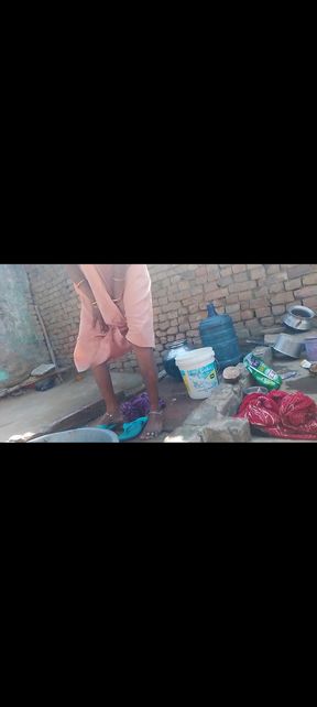 Desi bhabhi bathing and washing the