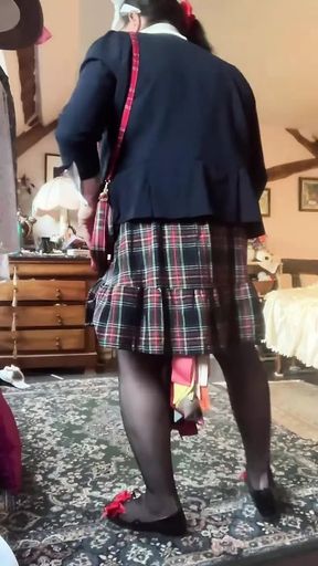 In a student strapless skirt for a party