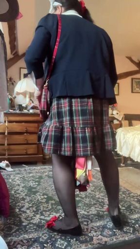 In a student strapless skirt for a party