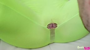 ”Stretching My Stepsis With Jessie Saint - hdporn”