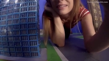 Giantess 17