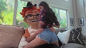 Blowjob Sophie Tyler Prepares Porn Dude For A Hoedown Close