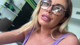 Sweet Step Mom Wants Sex ~ Vivianne DeSilva ~ Scott Stark ~ Household Fantasy