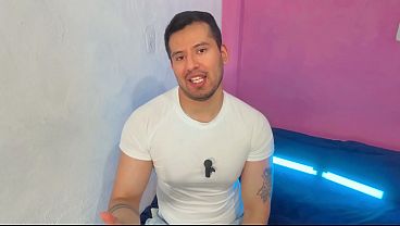 Joven alba&ntilde_il vergon pre&ntilde_a el culo a pelo de su compa alba&ntilde_il en la casa en construccion! Relato sexual