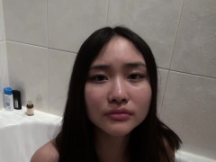 Japanese amateur teen fucks bf in a hot tub