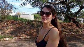 raquel abandonou a mascara de vez ,saiu provocando os homens na rua e ainda pagou boquete e ganhou leitinho