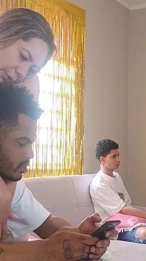 Fucked a Hot Insatiable Crown While Her Tame Cuckold Husband Gets to Work