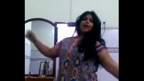 Saurabhee chakarborty mast chudai ke baad dance
