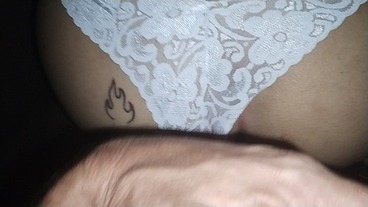 Ruiva casada fode com desconhecido no swing sem camisinha e leva gozada na buceta e na boca