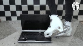 Poor Laptop under Ice run blades