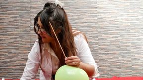 Mad Scientific Make Pop Experiments with Balloons - Bunny Looner