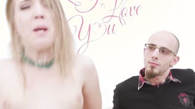 Blonde Cuckolding Wife Anya Akulova Is Really Thirsty for Cum