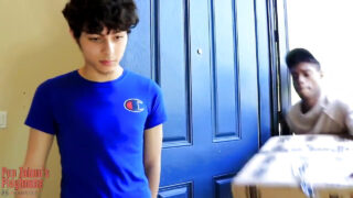 Blowjob, sædskud, par, sort, barkondom, slikke – amatør unge fyre, stor sort pik bliver kneppet i røven