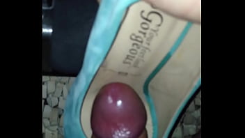 Cum in girlfriends shoes