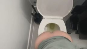 Pee & Pussy Play MOV Part 1