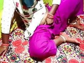 Aunty ko kiraya dene gya or chudai kardi
