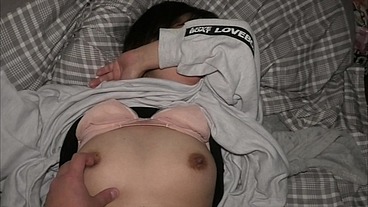 Tind◯rで出会った家出女子◯生を部屋に招いて泊まらす代わりにSEXしました。