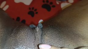 I&#039;m left alone at home and I get a delicious orgasm