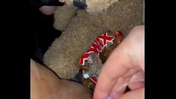 EXTREME HARDCORE FOOD FETISH-KINKY FEMALE MASTURBATION-SAUDI VIRGIN TEEN 18 YEAR-OLD-ARABIAN SNOWWHITE-IN LOS ANGELES-BEVERLY HILLS-UNITED STATES OF AMERICA 2025-LONG FULL ARAB VIDEO PORN-WEIRD&amp_LUXURY