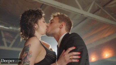 Sultry Angel's Wild Ride: Hard Sex with Squirting and Explosive Orgasms