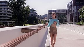 Diana Zeigt Ihre Titties Und Ihre Kleine Fotze Mit Den Heraushangenden Ficklappen In Der Stadt