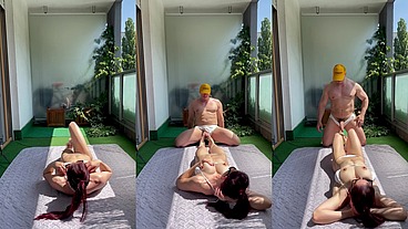 HUGE TITS MOM LETS A NEIGHBOUR CUM ON HER BIG FEET