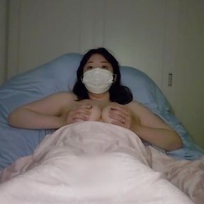 A married woman who feels her pussy wet on the bed