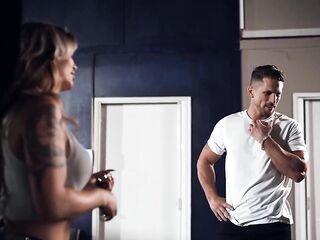 TRANS GIRLS - Roman Forgets All About His Car & Focuses On The Sexy Mechanic Domino Presley's Curves