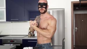 Maskurbate: Muscle hunk David rushes hardcore sex