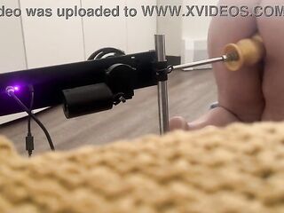 Machine-Mounted Deep Stretch – Thick Silicone Ride