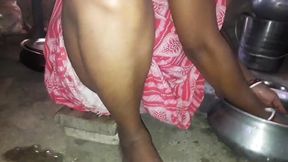 Indian GF shows off her big ass