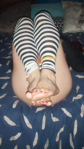 Rubbing My Cock With My Feet Is so Much Fun