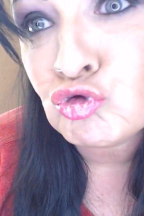Big Glittered Lip Gloss Duck Lips Smelling