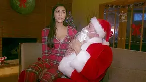 Gianna Dior gets her pussy stuffed by her Santa step-dad - BangTrickery