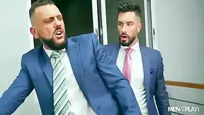 Suarez - Muscle Gay Office - Andrea Suarez