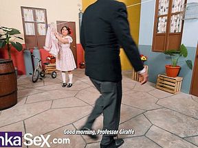 El Chibolo +18 - Don Panzón collects his rent by eating the ham cake of the Cholondrina- Chapter II