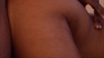 grosse queue noir et gros cul ebony elle me fait jouir des litres de sprems