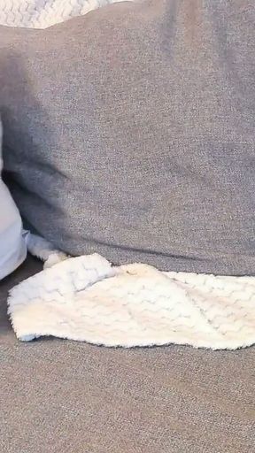 Invited a twink friend to visit to watch a movie and fucked by two big dicks   Clip 1
