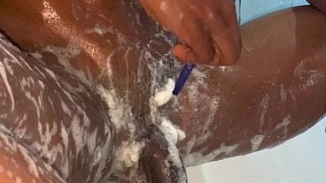 Stilesbhalifa1 manscaping and full shaving shower session