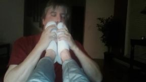 Slave worships my dirty white ankle socks