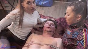 s01 Powerful, heavy spits flying non-stop — into his wide eyes, up his nostrils, down his throat, onto his hair, ears. In minutes his face is a complete foaming white mask: dense, sticky foam from our saliva covering everythin [wmv]