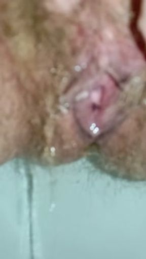Perv Milf's Pee Diary 💦: Spreaded Hairy Pussy Pissing with a Juicy Anal Farti Close up