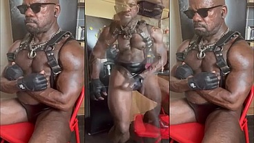 BBC Fetish Solo Muscle Kinky Dad Bate Session
