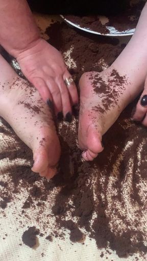 Feet Feet Feet in the Cake