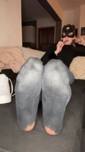 Kneel in front of the couch, then you can already smell my sweaty feet