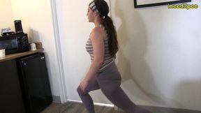 terra mizu pees her tight yoga pants