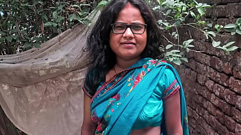 Desi wife hard-core fuking neighbour boy&#039_s outdoor