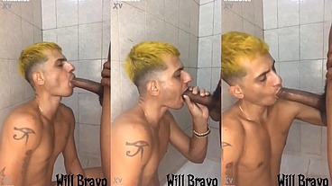 Trouxe o novinho galudao pra me engasgar na pica dele no banheiro aqui de casa depois da aula de jiu-jitsu