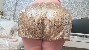 Mature Amateur Wife Wants To Know What Outfit You Would Fuck Her In